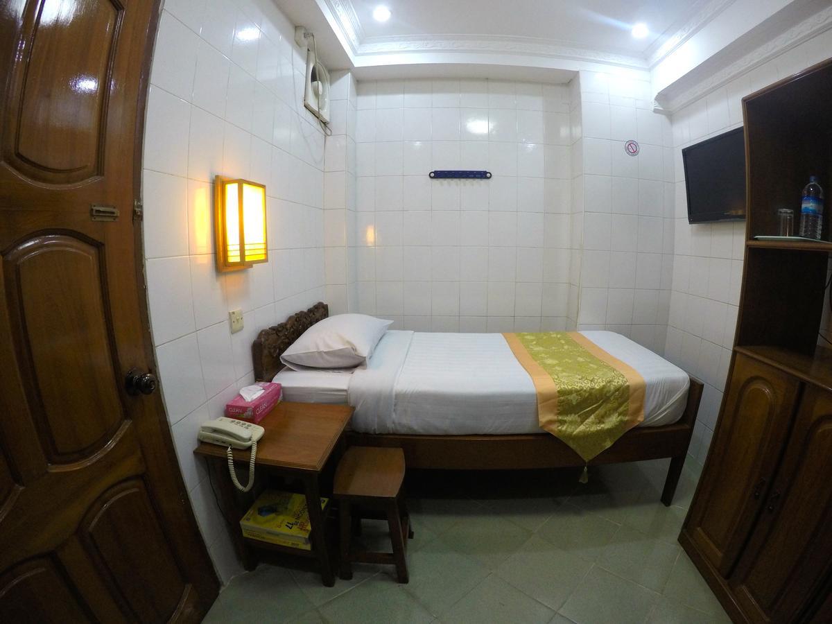 May Shan Hotel Rangum Exterior foto